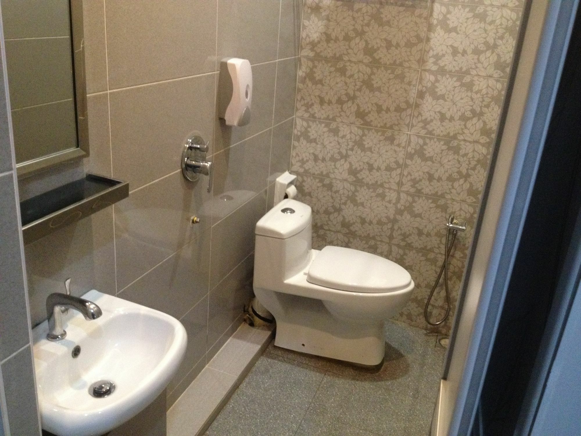 Dj Citi Inn Hotel Kuala Terengganu Dış mekan fotoğraf